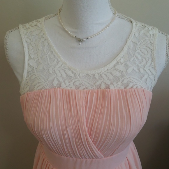 Point Dress - Picture 2 of 5